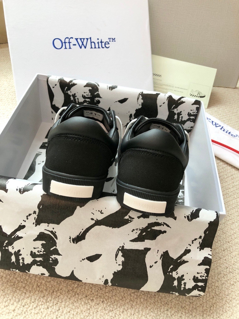 Off-White Sneakers